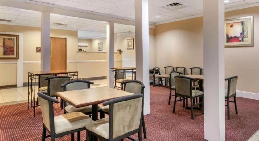 อีโคโน ลอดจ์ Hotel Eutaw ภายนอก รูปภาพ